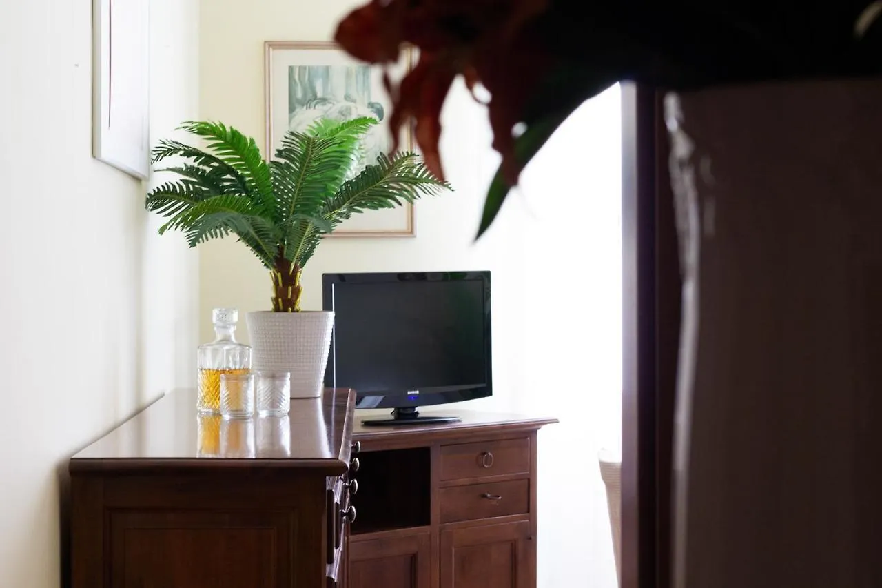 Omar'S House Apartment Rapallo 0*,